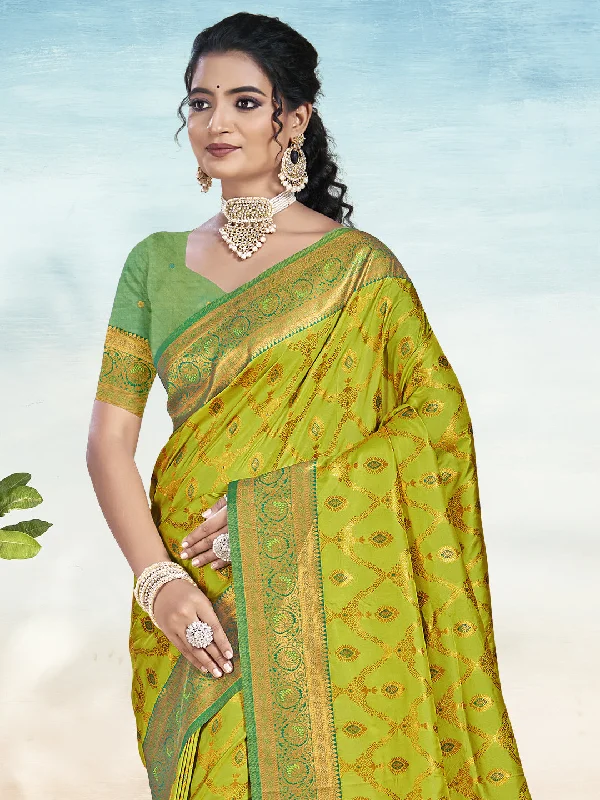Women Olive Green Silk Saree With Un Stitched Blouse Sweetheart Neck Blouse