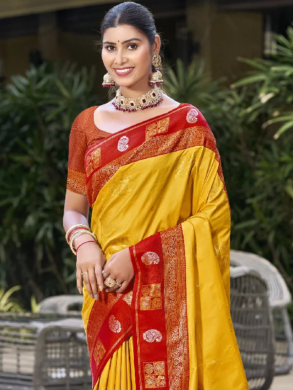 Women Yellow Silk Saree With Un Stitched Blouse Boho Printed Blouse