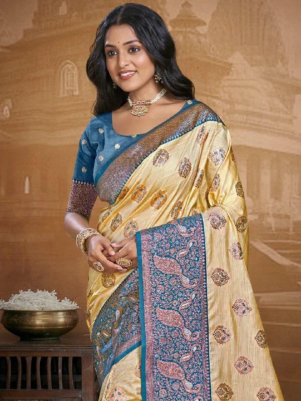 Women Beige Silk Saree With Un Stitched Blouse Pastel Color Blouse