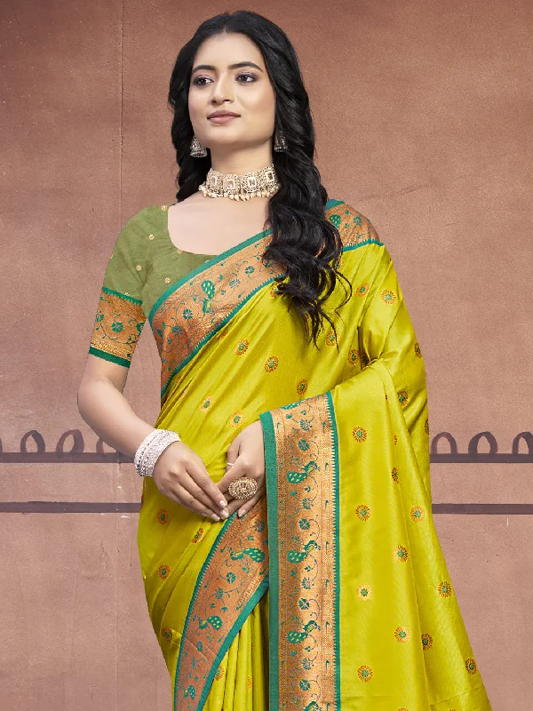 Women Parrot Green Silk Saree With Un Stitched Blouse Balloon Sleeve Blouse