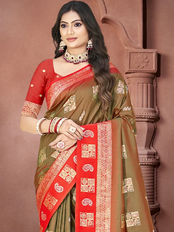 Women Green Silk Saree With Un Stitched Blouse Modern Oversized Blouse