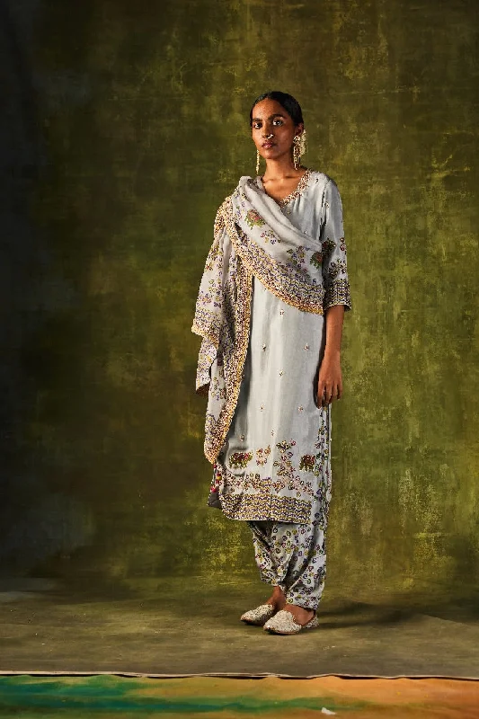 Grey Printed Gota & Marodi Kurta Set with Dupatta & Cowl Pants Trendy Wide-Legged Trousers Grey Printed Gota & Marodi Kurta Set with Dupatta & Cowl Pants Trendy Wide-Legged Trousers