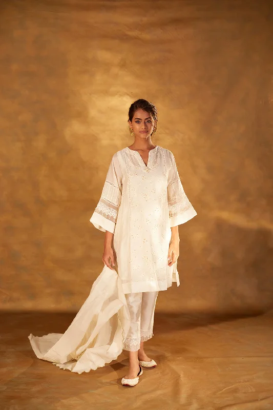Chanderi Kurta with Slip & Silk Pants Fashionable Jogger Pants