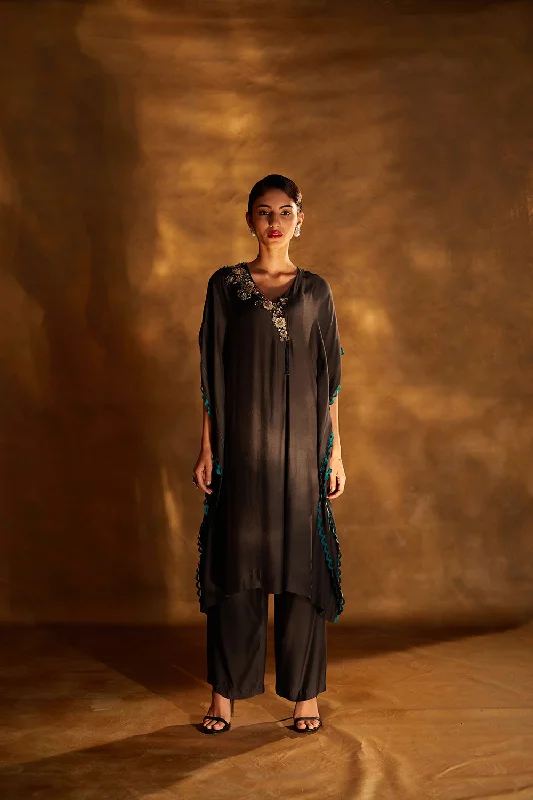 Embellished Kaftan Tunic with Pants Relaxed Fit Trousers