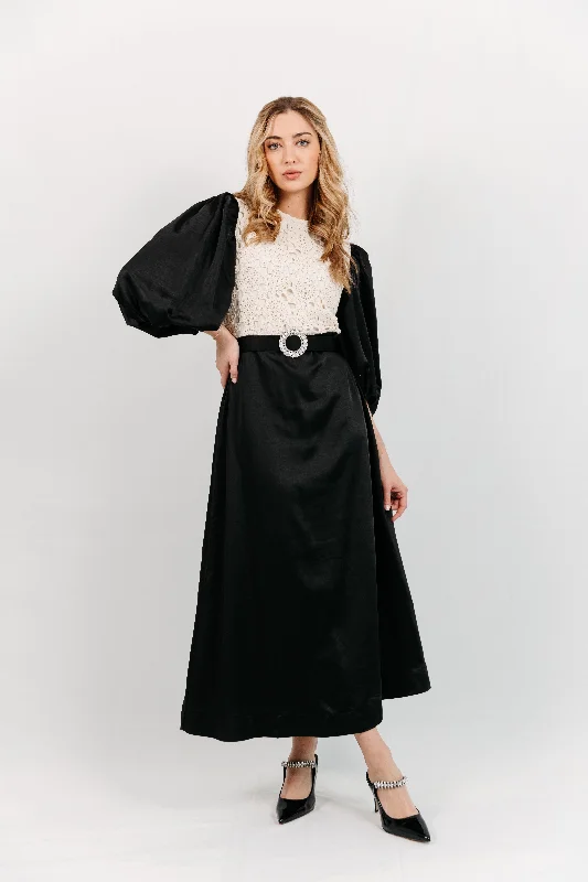 Antine Maxi Dress Stylish Off-Shoulder Maxi Dress