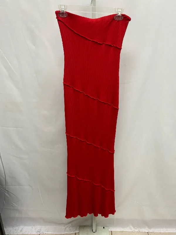 Size Medium White Fox Red Maxi Dress Trendy Off-Shoulder Ruffle Maxi Dress