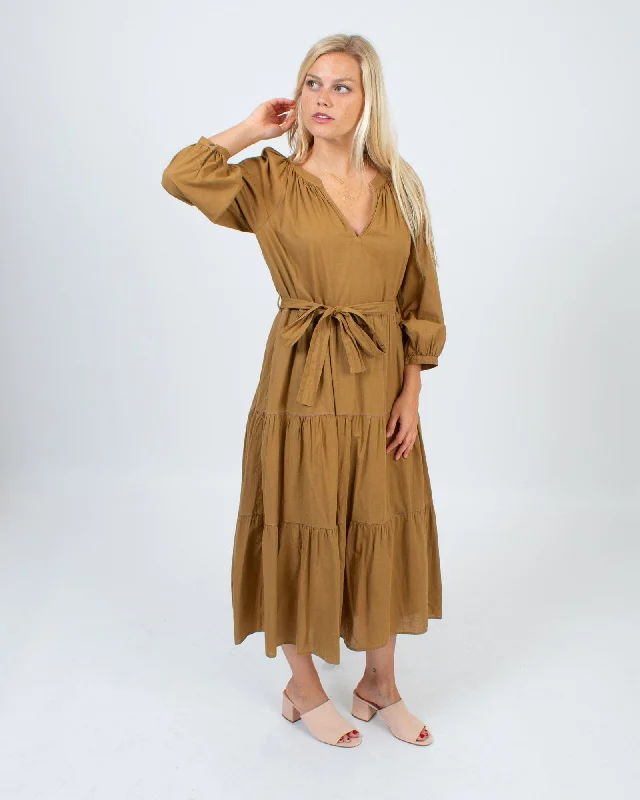 Tiered Maxi Dress Fashionable Open-Back Maxi Dress