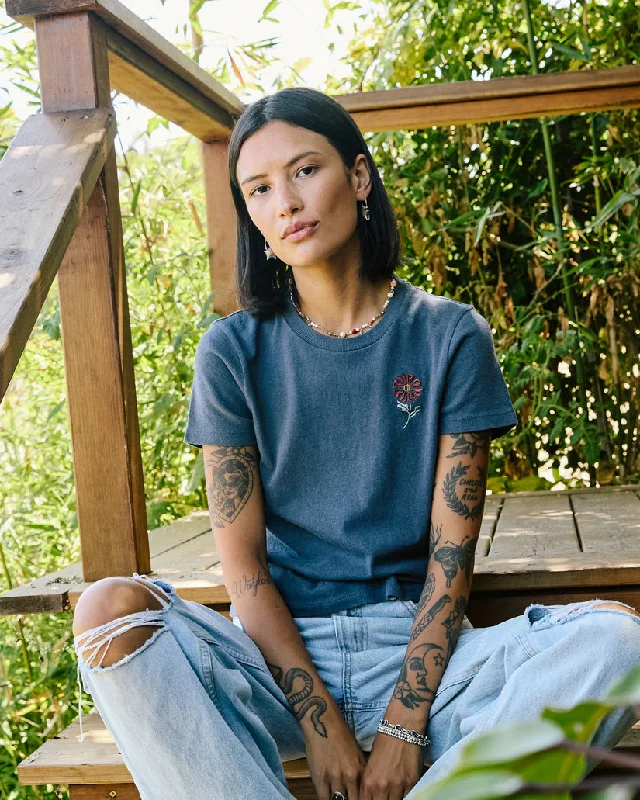 RVCA FLOWER TEE - OUTER SPACE Welt Pockets Slit Pockets Flap Pockets