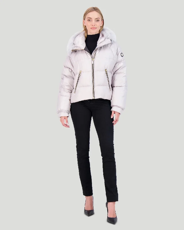 APRES-SKI JACKET WITH DETACHABLE TOSCANA LAMB HOOD TRIM Stand-Up Collar Roll-Neck Collar Turtle Neck