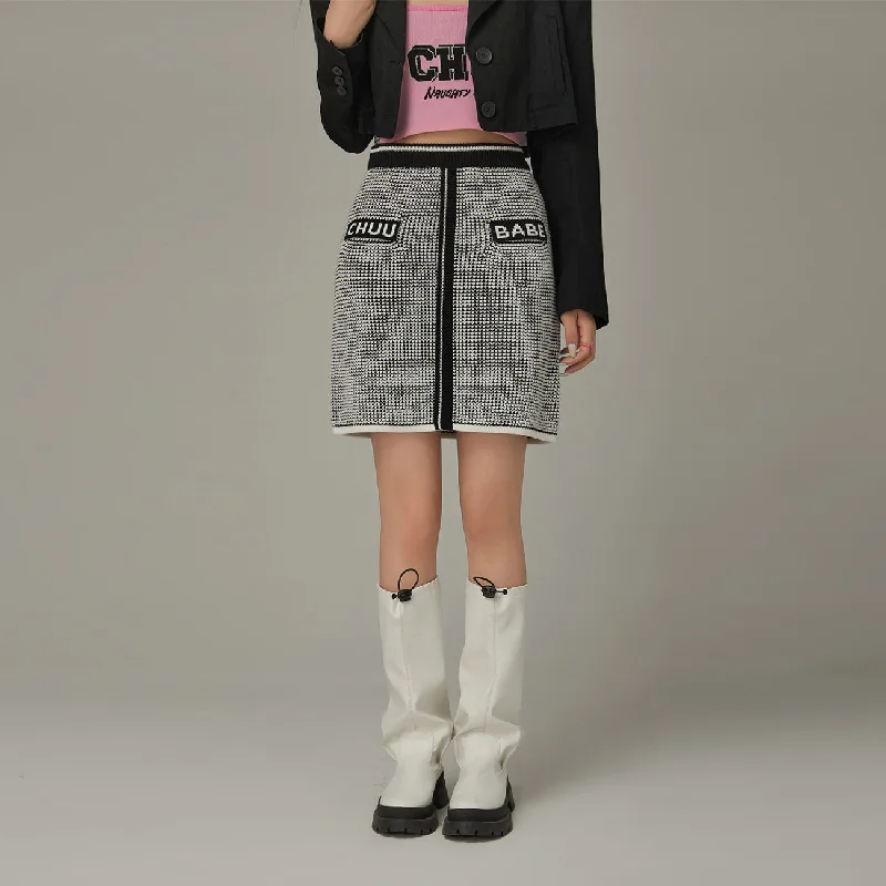 Logo Jacquard Knit Skirt button skirt front