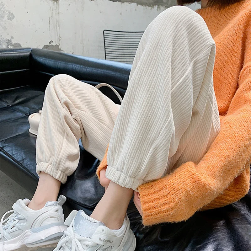 1032 Common Style Apricot